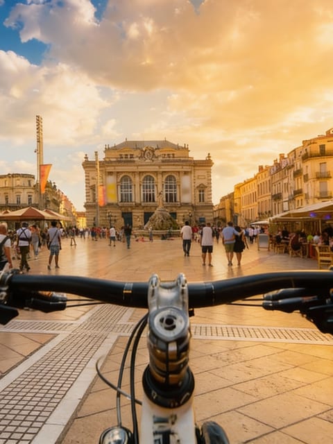 Montpellier: Guided tour of the city center by electric bike