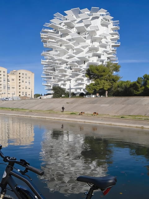 Montpellier: Guided Tour of Modern Architecture by Electric Bike