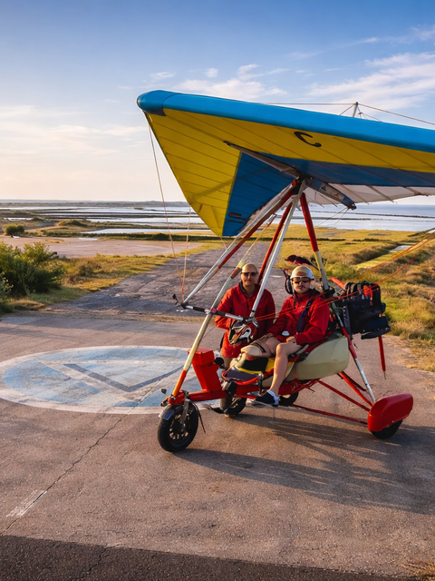 Microlight baptism in Sète: panoramic flight of the Mediterranean & Thau Lagoon